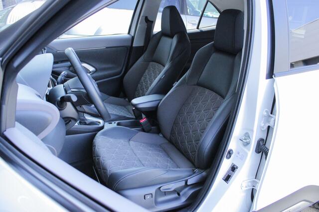 Toyota YARIS Cross 1.5 Hybrid Executive |trekhaak|elek klep|360|navigatie|voorruitverwarming|