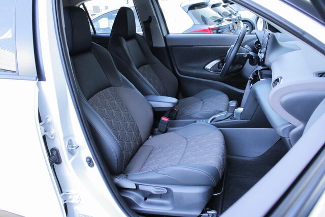 Toyota YARIS Cross 1.5 Hybrid Executive |trekhaak|elek klep|360|navigatie|voorruitverwarming|