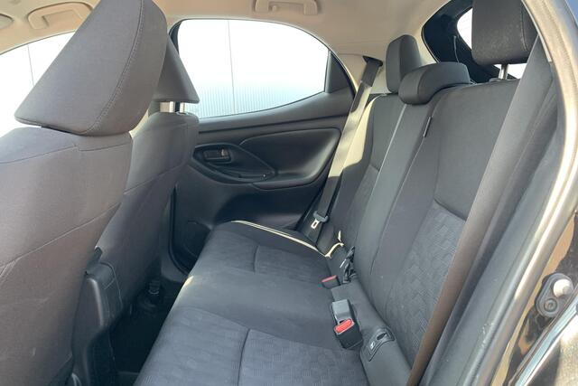 Toyota YARIS 1.5 Hybrid 115 Active | Automaat | Dimmende spiegels | Apple Carplay/Android Auto |