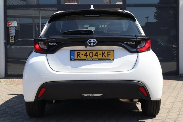 Toyota YARIS 1.5 Hybrid Active | Camera | Apple Carplay Android Auto (34000km