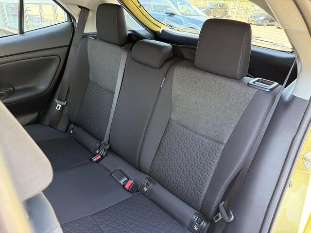 Toyota YARIS Cross 1.5 VVT-I Active | Achteruitrijcamera | Trekhaak | Airco |