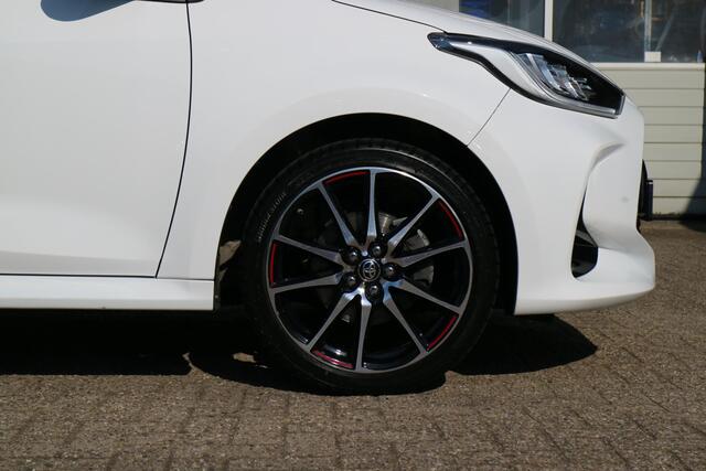 Toyota YARIS 1.5 Hybrid GR Sport | Automaat! | Blindspot | Carplay! |