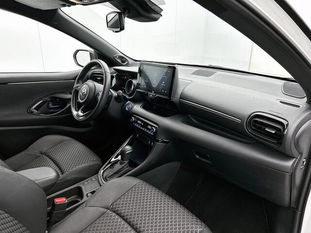 Toyota YARIS 1.5 Hybrid Executive + | Dealer Onderhouden | JBL | Head-Up Display | Dodehoek detectie | Stoel+stuurverwarming | Parkeersensoren voor+achter | Apple CarPlay/Android Auto | Cruise Control Adaptive |