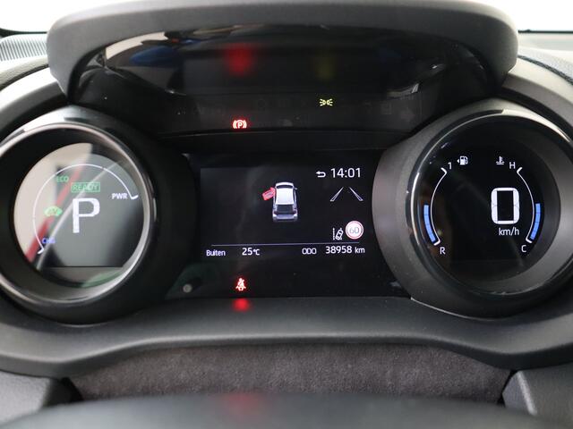 Toyota YARIS 1.5 Hybrid Launch Edition | Dealer Onderhouden | JBL | Head-Up Display | Dodehoek detectie | Parkeersensoren voor+achter | Stoelverwarming | Draadloze telefoonlader | Navigatie | Apple CarPlay/Android Auto |