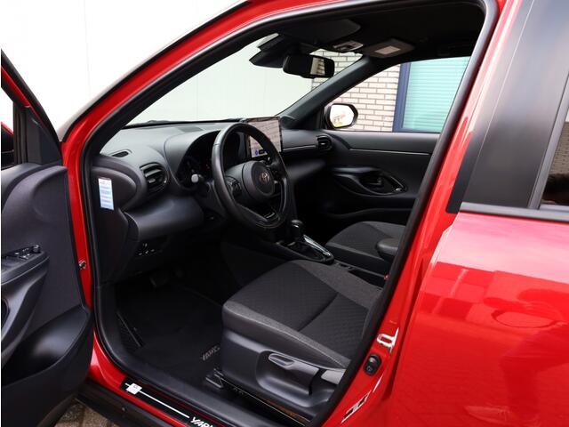 Toyota YARIS Cross 1.5 Hybrid 130 Dynamic | Stoel/Stuurwielverwarming | Dodehoek | PDC