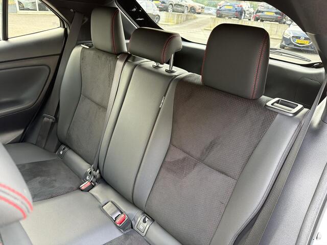 Toyota YARIS Cross 1.5 Hybrid GR Sport | Navigatie | Head up Display |