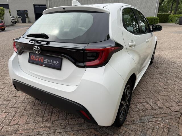 Toyota YARIS 1.5 VVT-i Team125pk/Cruisecontrol/Camera/Stoelvw