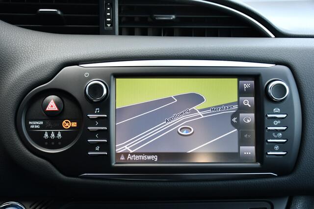 Toyota YARIS 1.5 Hybrid Executive Automaat 100pk | Cruise control | Keyless | Achteruitrijcamera | Dealer-onderhouden |