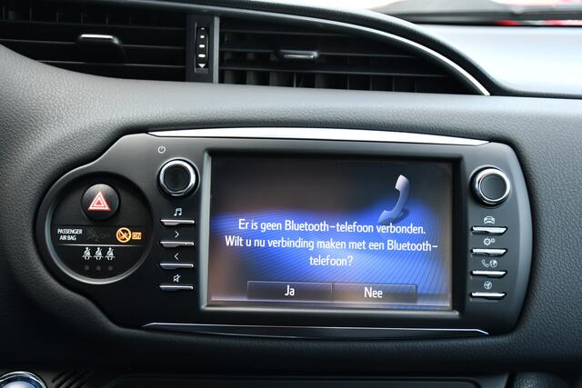 Toyota YARIS 1.5 Hybrid Executive Automaat 100pk | Cruise control | Keyless | Achteruitrijcamera | Dealer-onderhouden |