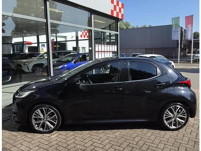 Toyota YARIS 1.5 Hybrid Executive Sport|Panodak|Navi|Apple