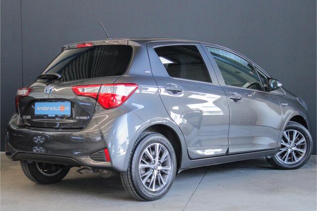 Toyota YARIS 1.5 Hybrid Y20 |parkeersensoren|stoelverwarming|parkeercamera|CarPlay/Android|