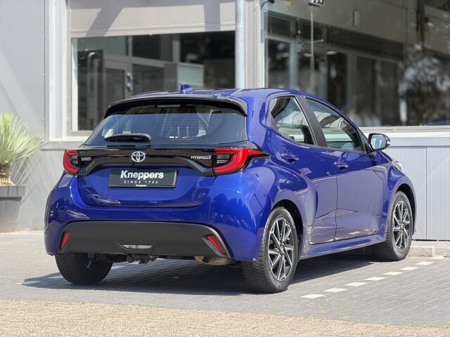 Toyota YARIS 1.5 Hybrid 115 Dynamic | GEEN AFLEVERKOSTEN | Lederen bekleding, Trekhaak afneembaar, All season banden