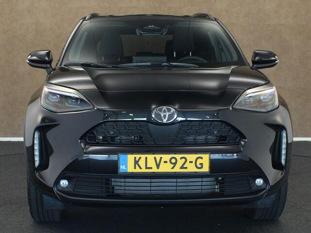 Toyota YARIS Cross 1.5 Hybrid 130 Dynamic - DODEHOEKDETECTIE - VOORSTOELEN VERWARMD - STUURVERWARMING - VOORRUITVERWARMING - PARKEERSENSOREN VOOR EN ACHTER - KEYLESS ENTRY/START - ACHTERUITRIJCAMERA - ADAPTIEVE CRUISE CONTROL - GETINT GLAS ACHTER