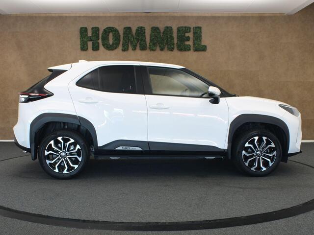 Toyota YARIS Cross 1.5 Hybrid Dynamic - APPLE CARPLAY/ANDROID AUTO - AUTOMATISCHE AIRCO - ACHTERRUITRIJCAMERA - KEYLESS ENTRY/START - ADAPTIEVE CRUISE CONTROL - 17" LICHT METALEN VELGEN - STUURVERWARMING - VOORSTOELEN VERWARMD