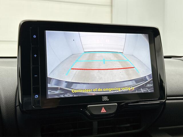 Toyota YARIS 1.5 Hybrid GR Sport + | BTW voertuig | Dealer onderhouden | JBL | Head-Up Display | Stoel+stuurverwarming | Dodehoek detectie | Parkeersensoren voor+achter |