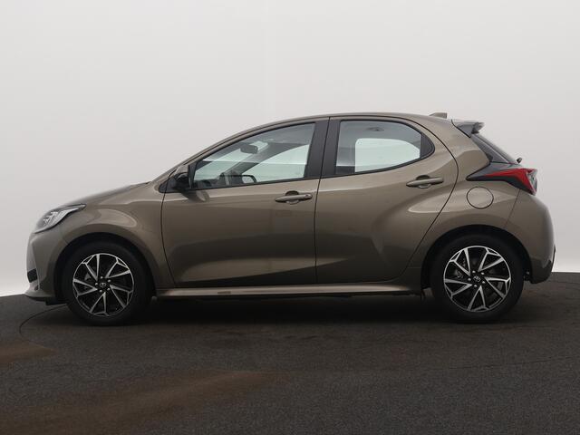 Toyota YARIS 1.5 Hybrid Dynamic | LM velgen | Camera | Climate Control | Apple Carplay/Android Auto |
