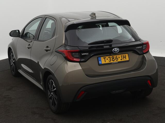 Toyota YARIS 1.5 Hybrid Dynamic | LM velgen | Camera | Climate Control | Apple Carplay/Android Auto |