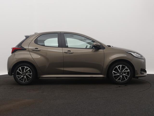 Toyota YARIS 1.5 Hybrid Dynamic | LM velgen | Camera | Climate Control | Apple Carplay/Android Auto |