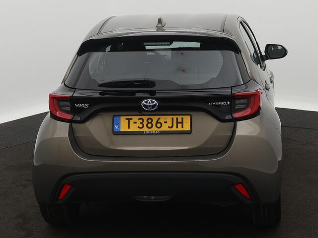 Toyota YARIS 1.5 Hybrid Dynamic | LM velgen | Camera | Climate Control | Apple Carplay/Android Auto |