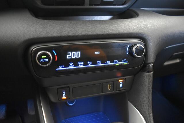 Toyota YARIS 1.5 Hybrid Dynamic Camera Clima Stoel verw Cruise Virtual