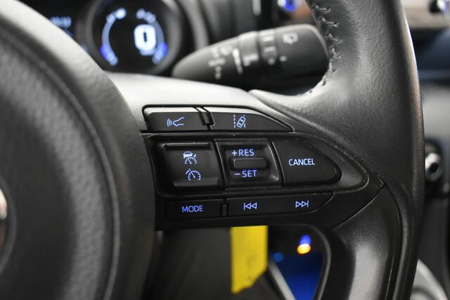 Toyota YARIS 1.5 Hybrid Dynamic Camera Clima Stoel verw Cruise Virtual