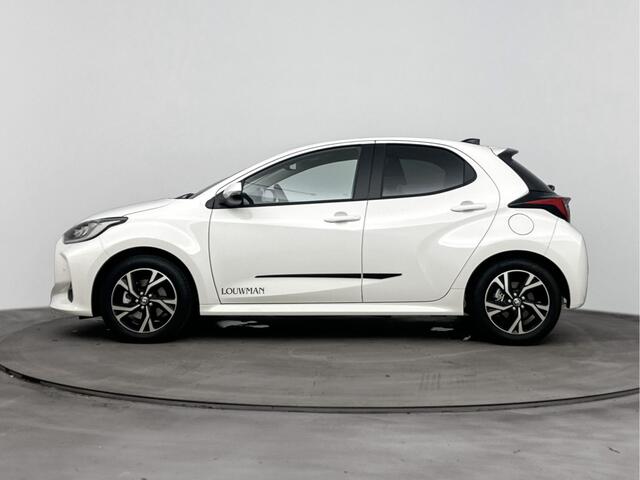 Toyota YARIS 1.5 Hybrid 115 Dynamic *DEMO* | Parkeersensoren | Dodehoekdetectie | Stoel-/Stuurverwarming | Draadloze Telefoonlader |