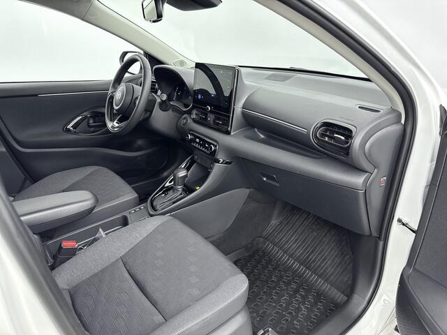 Toyota YARIS 1.5 Hybrid 115 Dynamic *DEMO* | Parkeersensoren | Dodehoekdetectie | Stoel-/Stuurverwarming | Draadloze Telefoonlader |