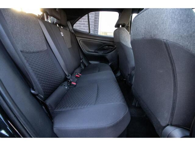 Toyota YARIS Cross 1.5 Hybrid 115 Dynamic | Carplay | Stoel + Stuur verwarming | Camera