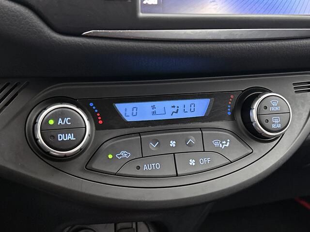 Toyota YARIS 1.5 Hybrid Design Red | Navigatie