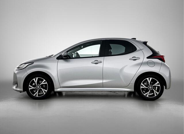 Toyota YARIS 1.5 Hybrid 115 Dynamic Comfort Pack | BTW voertuig | Dealer onderhouden | Stoel+stuurverwarming | Dodehoek detectie | Parkeersensoren voor+achter | Climate Control | Cruise Control Adaptive |