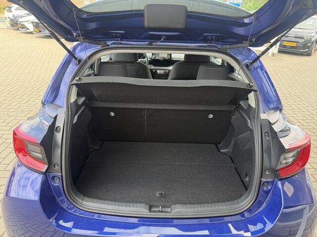 Toyota YARIS 1.5 Hybrid Dynamic Origineel NL auto, 1e eigenaar, dealeronderhouden, Multimediapakket, Navi, Parkeersensoren