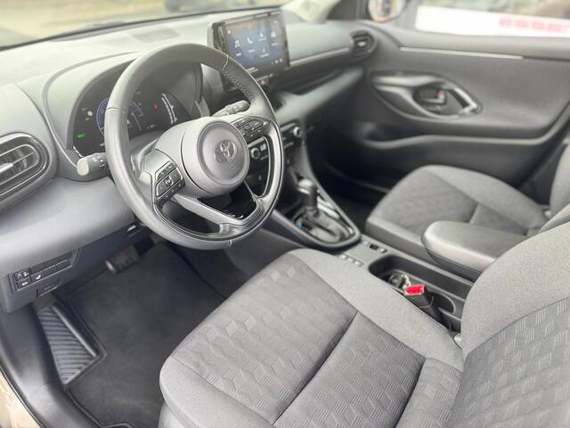 Toyota YARIS 1.5 Hybrid 115 First Edition