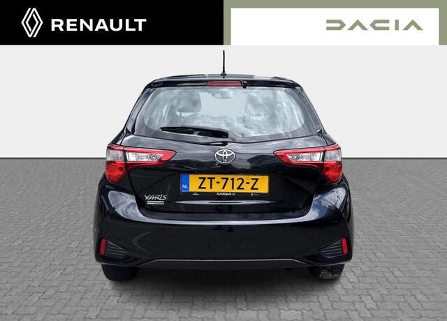 Toyota YARIS 1.5 VVT-i Active - Navigatie / Camera