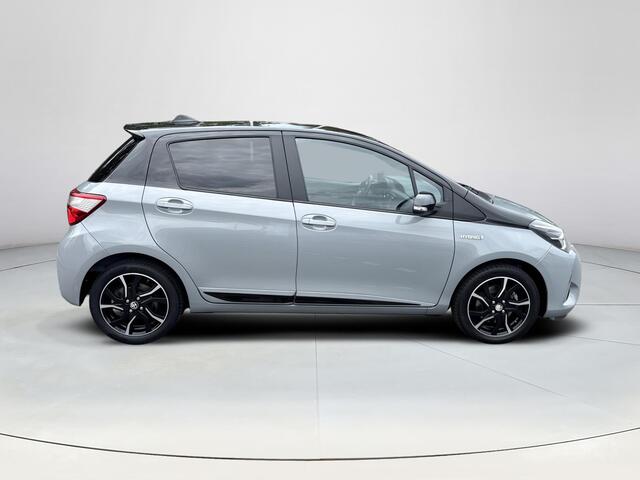 Toyota YARIS 1.5 Hybrid Bi-Tone Plus | Panoramadak | Achteruitrijcamera |