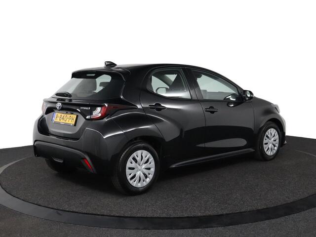 Toyota YARIS 1.5 Hybrid Active | Apple Carplay/Android Auto | Parkeercamera | Adaptieve Cruise Control |