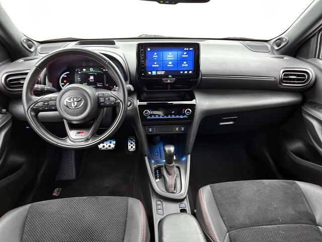 Toyota YARIS Cross 1.5 Hybrid GR Sport | JBL | Head-Up Display | Dodehoek detectie Elektrische achterklep | Full LED adaptive | Parkeersensoren voor+achter | Navigatie | Apple CarPlay/Android Auto |