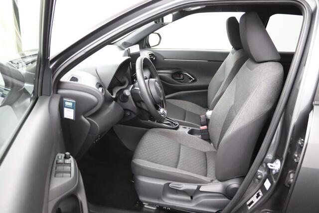 Toyota YARIS Cross 1.5 Hybrid 115 Dynamic | Comfort Pakket | Navigatie | Origineel NL |