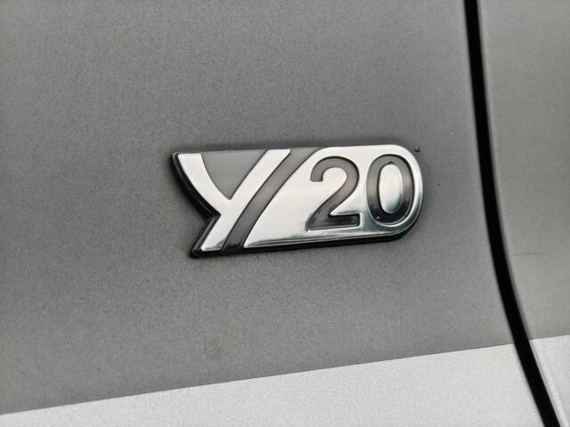 Toyota YARIS 1.5 Hybrid Y20 | Stoelverwarming | Achteruitrijcamera |