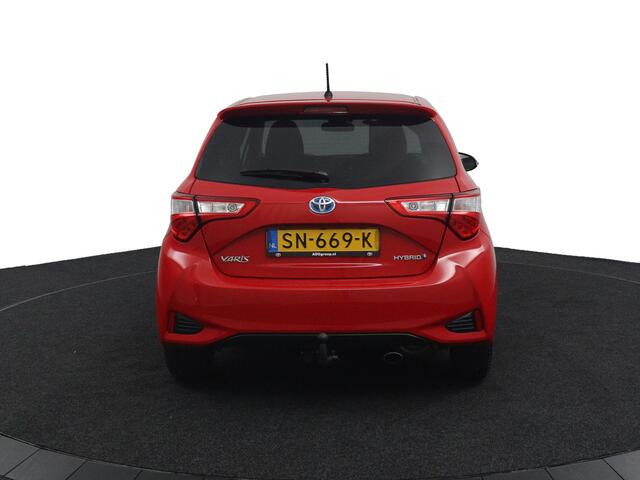 Toyota YARIS 1.5 Hybrid Design Sport | Origineel NL | Trekhaak | Privacy Glas | Climate Control | Cruise Control |