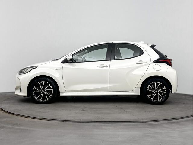 Toyota YARIS 1.5 Hybrid Dynamic | NL Auto | Cruise Control Adaptief | Achteruitrijcamera | Onderweg-naar-dealer