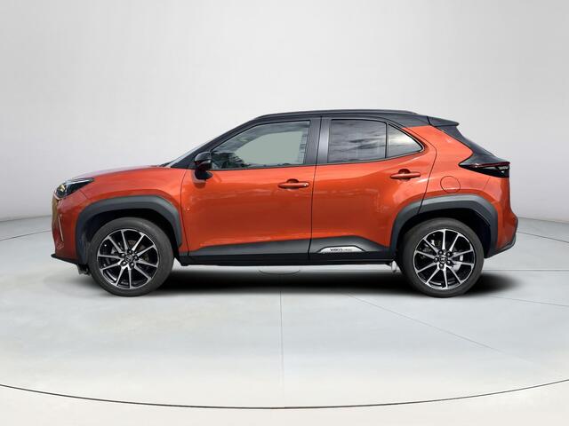 Toyota YARIS Cross 1.5 Hybrid GR Sport | Stoel- + stuurverwarming | Carplay | Parkeersensoren | Dode hoek waarschuwing |