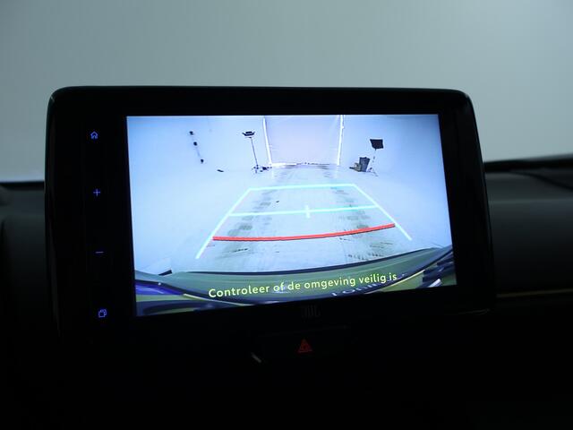 Toyota YARIS Cross 1.5 Hybrid Launch Edition AWD | Panoramadak | Trekhaak afneembaar | JBL | Head-Up Display | Dodehoek detectie | Lederen bekleding | Stoelverwarming | Elektrische achterklep |