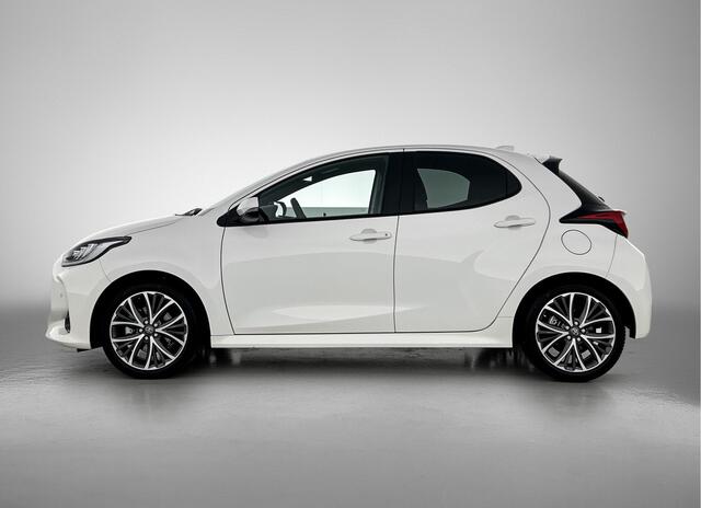 Toyota YARIS 1.5 Hybrid 130 Executive | Parkeersensoren V+A | Blindspot | Stuur-Stoelverwarming |