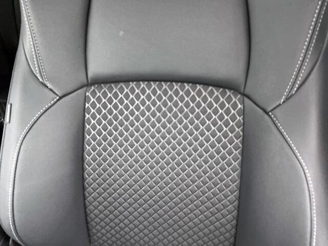 Toyota YARIS 1.5 Hybrid 130 Executive | Parkeersensoren V+A | Blindspot | Stuur-Stoelverwarming |
