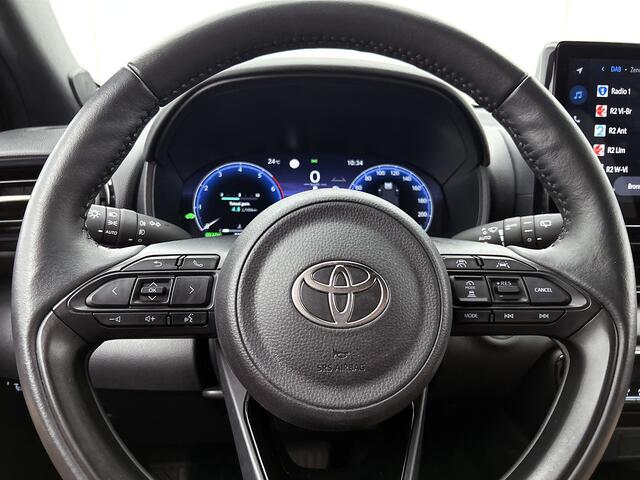 Toyota YARIS 1.5 Hybrid 130 Executive | Parkeersensoren V+A | Blindspot | Stuur-Stoelverwarming |
