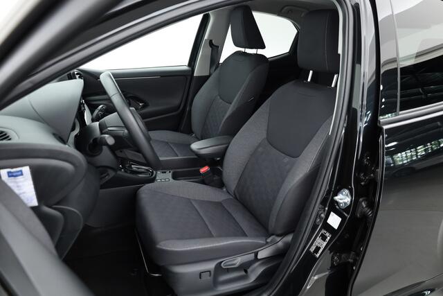 Toyota YARIS 1.5 Hybrid 115 First Edition | winterset | Afn. Trekhaak | Apple CarPlay | Adapt. Cruise | Camera |