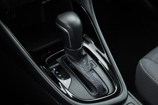 Toyota YARIS 1.5 Hybrid 115 First Edition | winterset | Afn. Trekhaak | Apple CarPlay | Adapt. Cruise | Camera |
