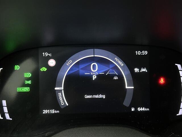 Toyota YARIS 1.5 Hybrid 115 Dynamic Comfort Pack | BTW voertuig | Dodehoek detectie | Stoel+stuurverwarming | Parkeersensoren voor+achter | Draadloze telefoonlader | Apple CarPlay/Android auto |