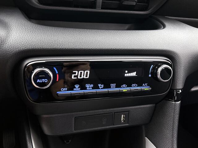 Toyota YARIS 1.5 Hybrid Dynamic | Apple CarPlay / Android Auto (Navigatie) |