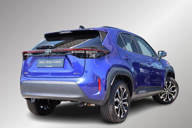 Toyota YARIS Cross 1.5 Hybrid 115 Dynamic, Comfort pack, BSM, Apple Carplay / Android Auto, Climate control.